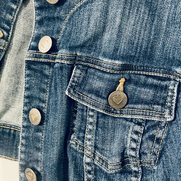 Torrid Women’s XS Crop Denim Jacket Medium Rinse Size 2 Stretch Cotton No Collar - Picture 3 of 6